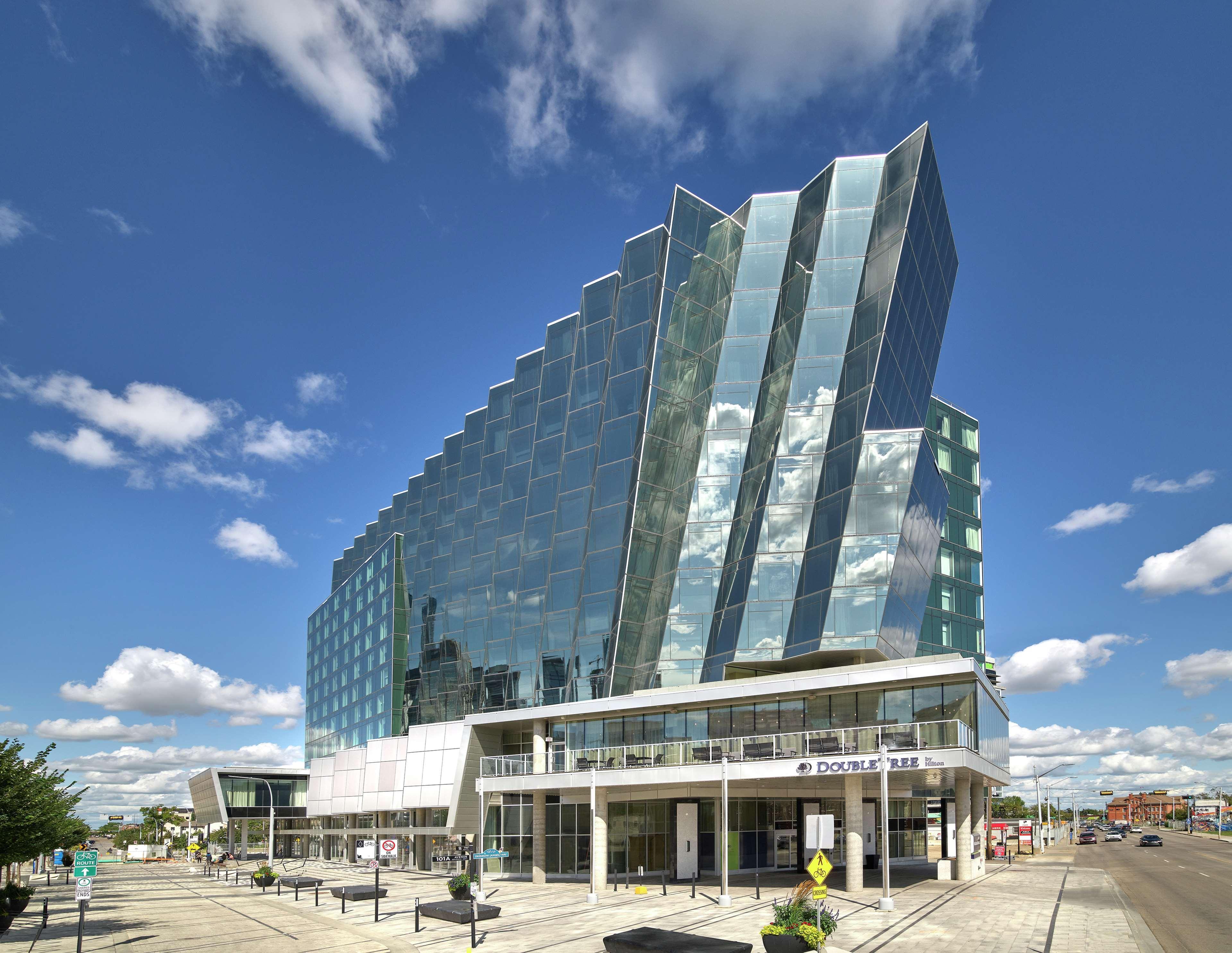 Hotel Doubletree By Hilton Edmonton Downtown Zewnętrze zdjęcie