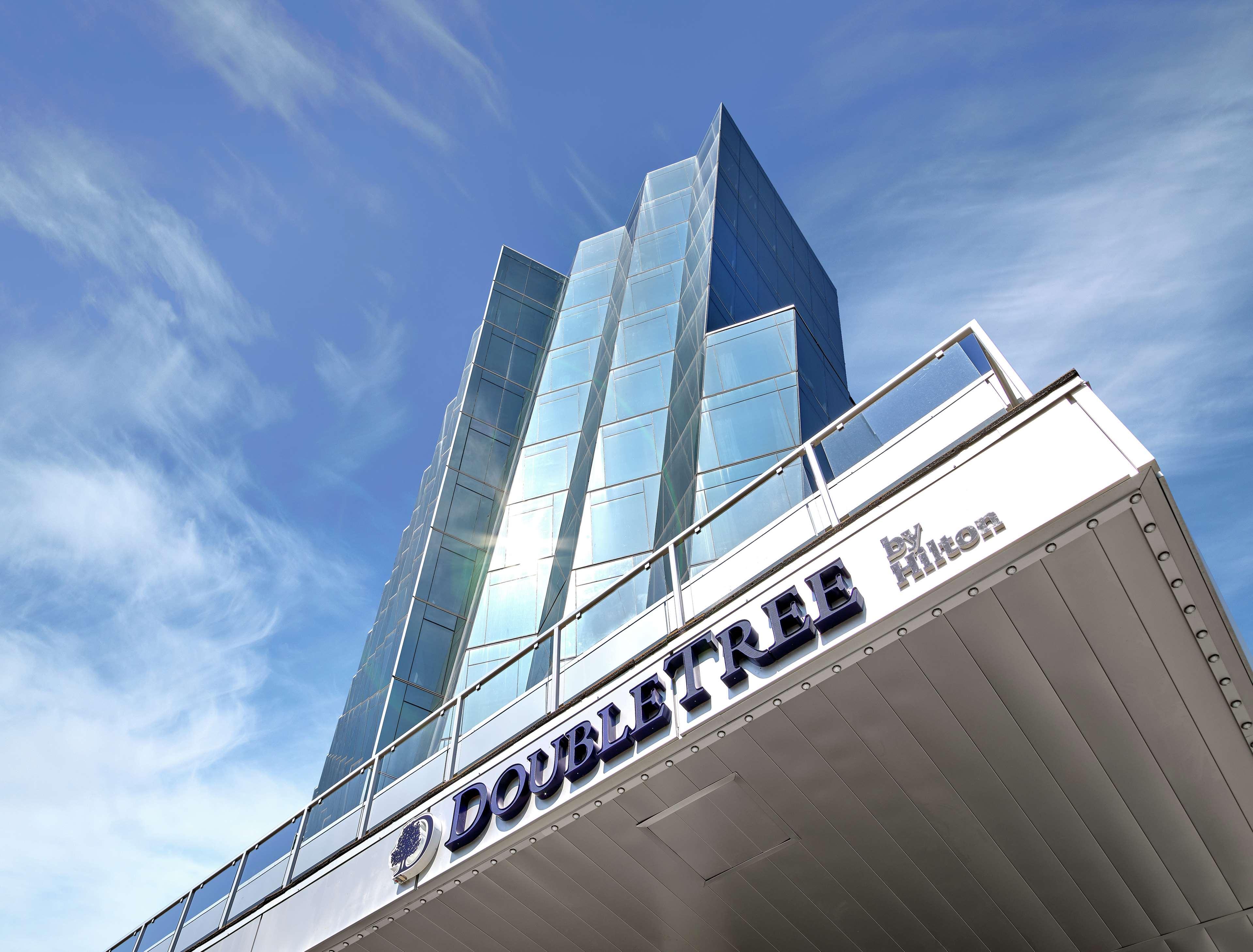 Hotel Doubletree By Hilton Edmonton Downtown Zewnętrze zdjęcie